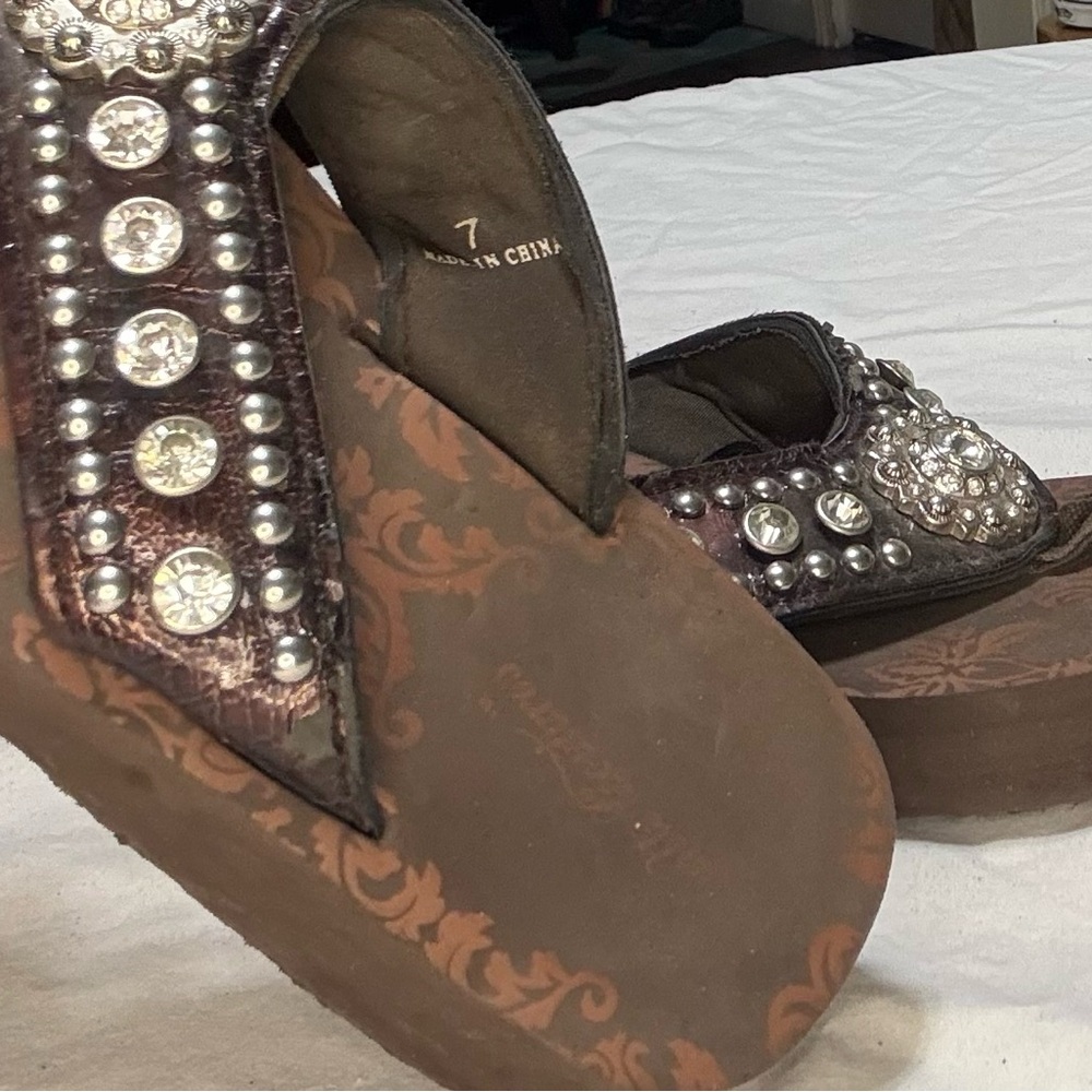 Embellished Brown Sandals - Picture 4 of 9